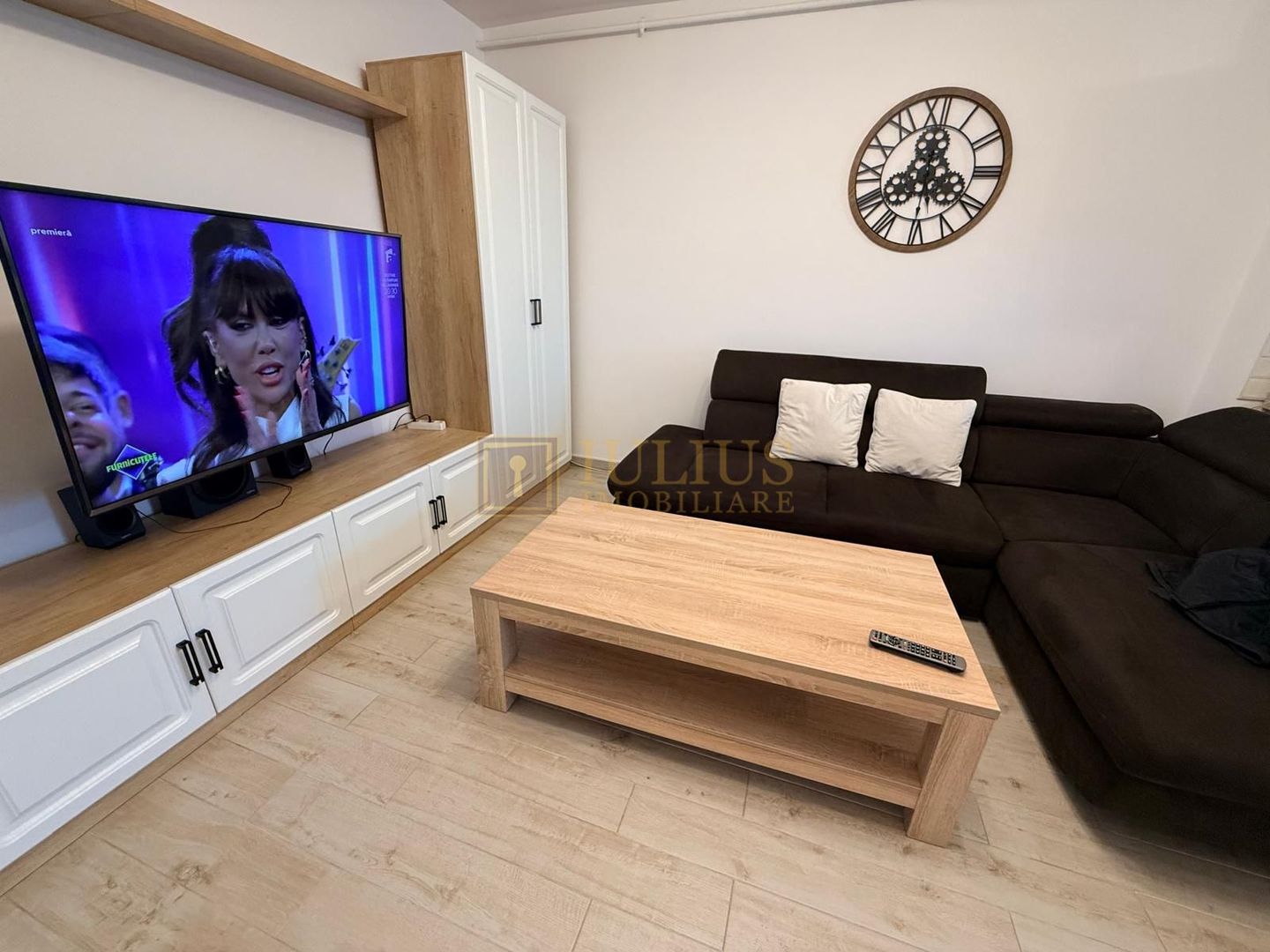 2 camere| Dumbravita| apartament mobilat lux| loc de parcare| lift| - Poză 5