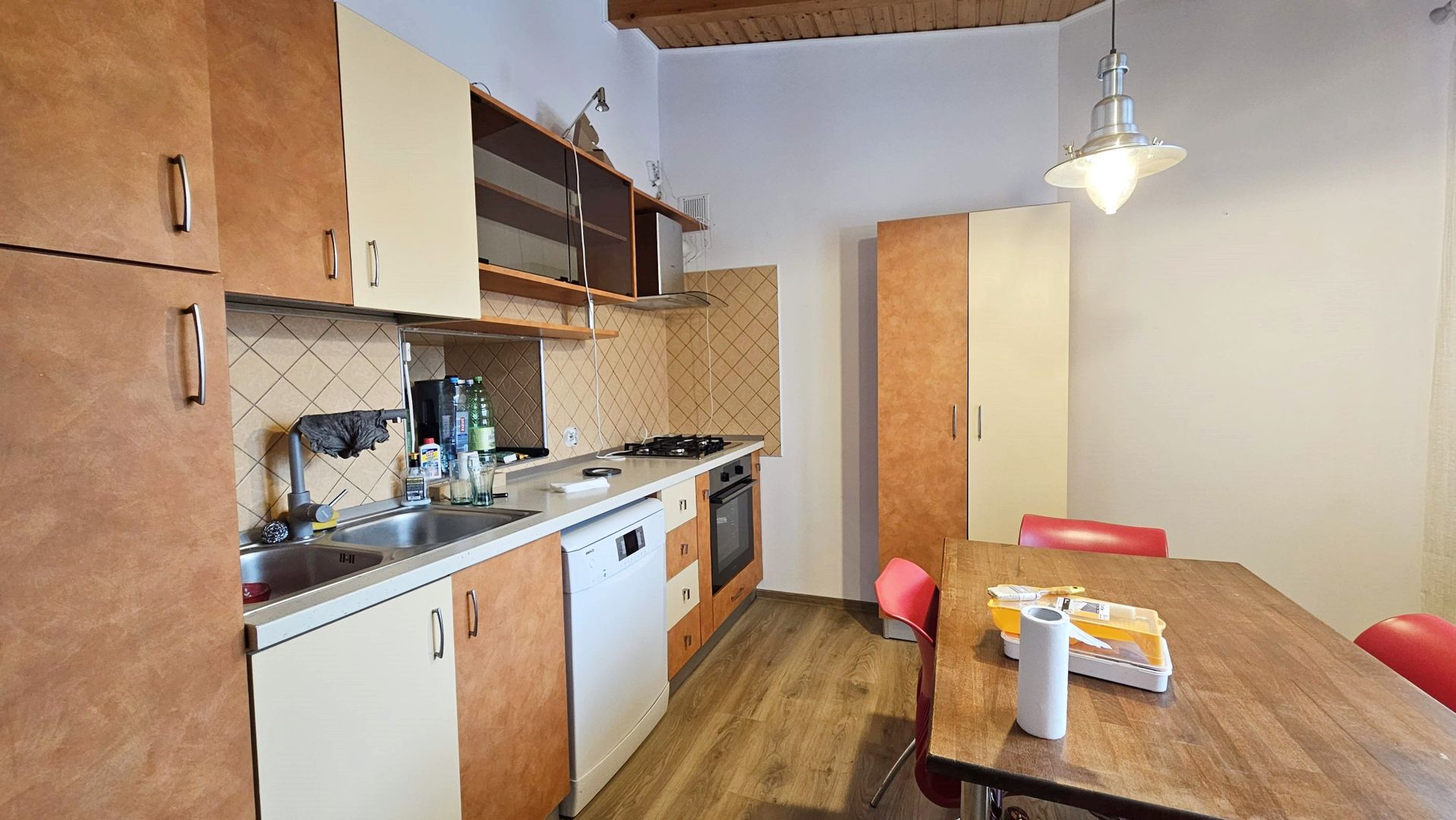 Apartament 3 camere premium în vilă, parter, garaj, acces separat – Central - Poză 3