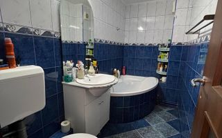 Apartament cu 4 camere in zona Parc Sebastian-Centrala Proprie - Poză 4