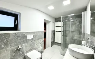 Apartament 2 camere CENTRAL - in clădire cu 4 apartamente - Poză 20
