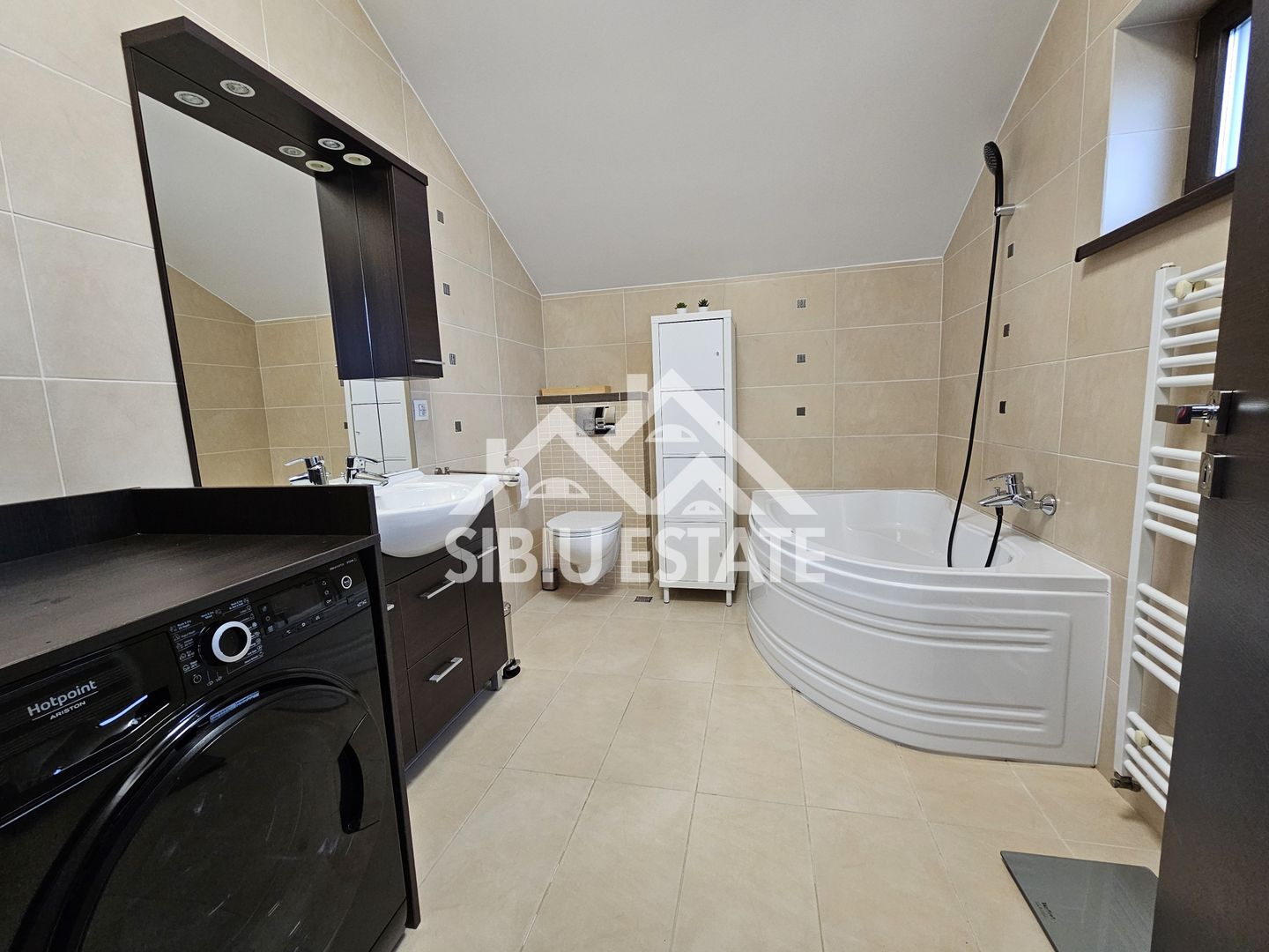 Casa individuala garaj pivnita curte mare - Poză 9