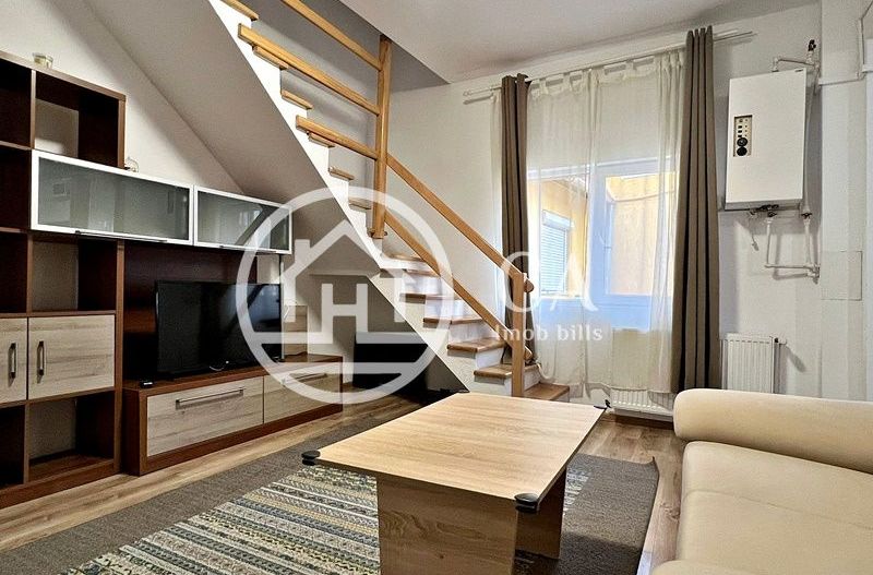 Casa de închiriat cu 3 camere în zona Ultracentrală, Oradea - Poză 2