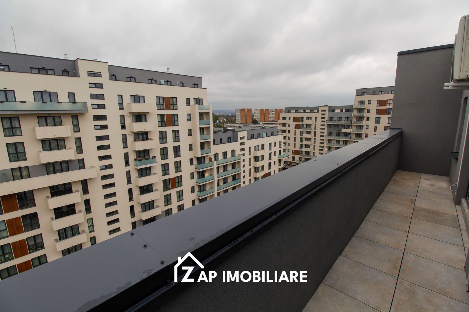 Premium 2 Camere Maurer | Parcare  | Echipat LUX - Poză 10