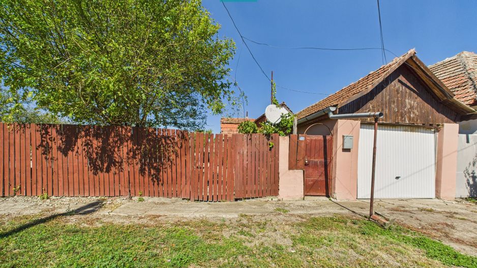 Casă și teren în Moravița, Timiș-poziție excelentă - Poză 17