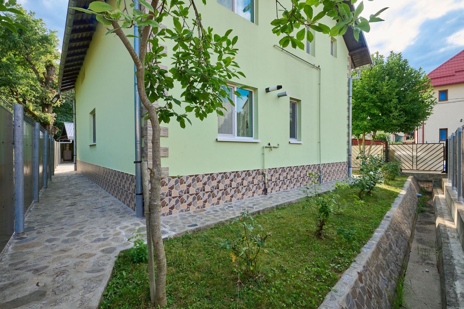 Casă rară în Găvana | Vecină cu pădurea, aproape de toate facilitățile - Poză 23