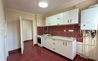 Apartament 3 camere MV1, Etaj IV / Str. Narcisei Nr.9 / Carei - Poză 2