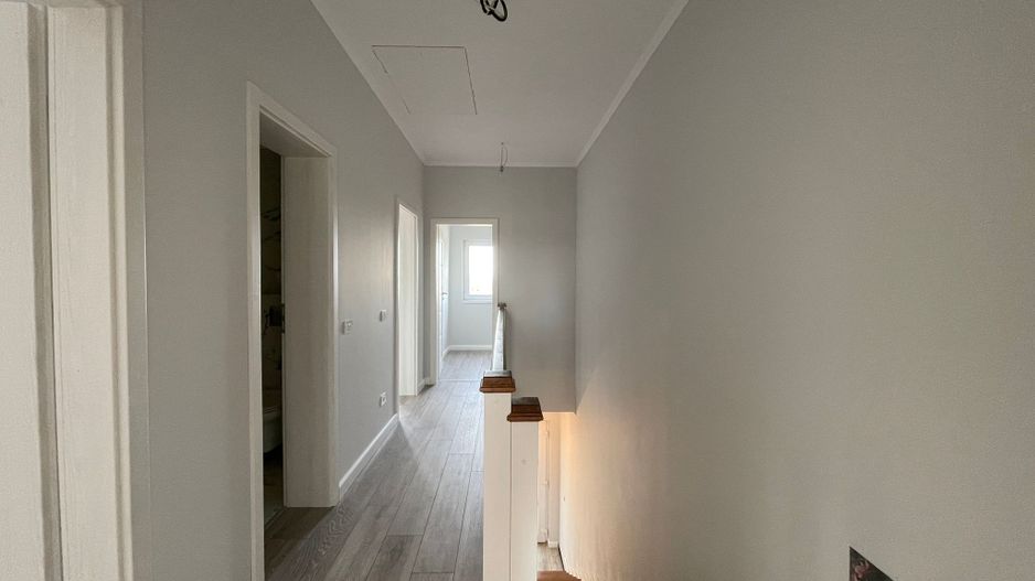 Duplex-4 camere-pozitie excelenta-la asfalt-Remetea Mare - Poză 10