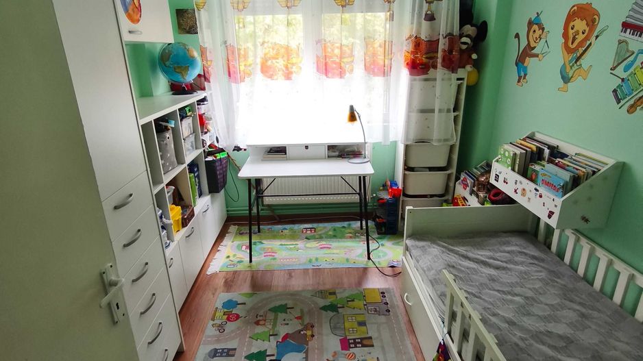 Apartament 3 camere, 2 băi, etaj 2 – Micro 16, cu parcare rezervată - Poză 4