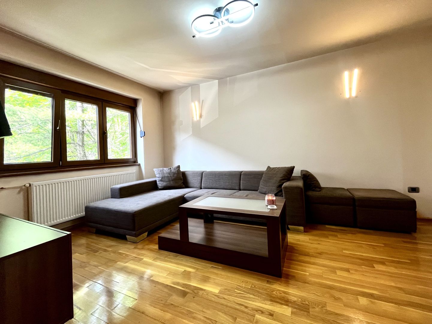 Apartament 4 camere + garaj | Etaj 1 | Zona Centrală – Medicină - Poză 2
