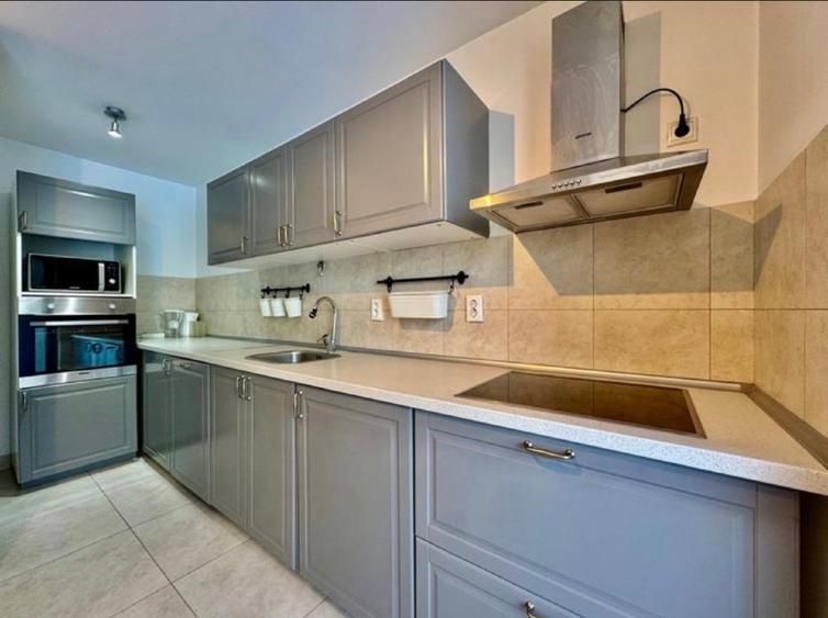 Apartament de 3 camere, mobilat de lux, disponibil imediat pentru inchiriere - Poză 5