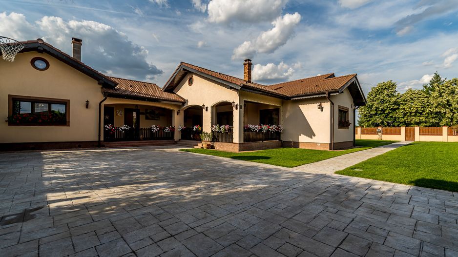 Vilă superbă la sol de vânzare in Zadareni Comision 0 - Poză 1