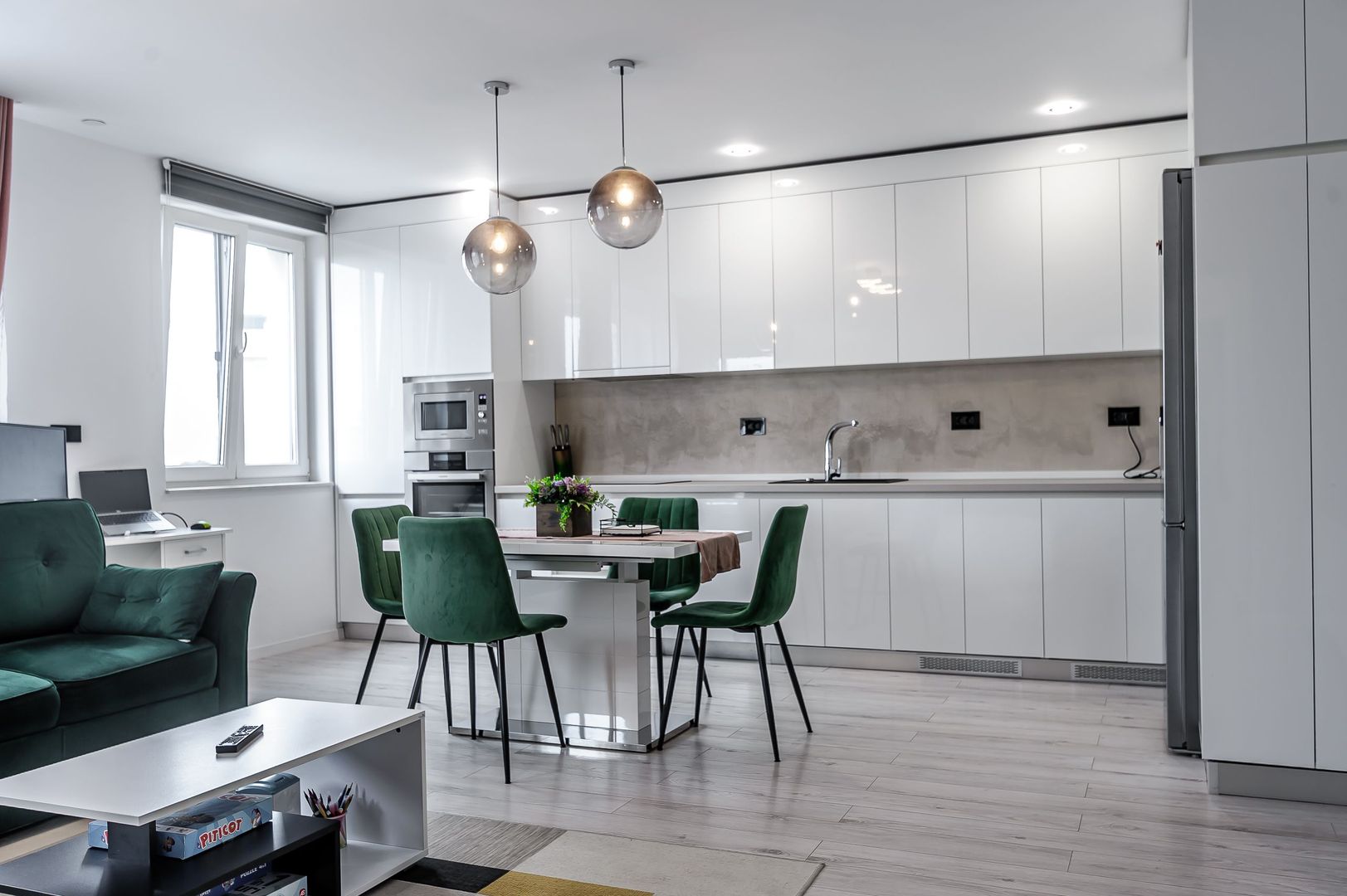 Apartament superb, ultrafinisat, bloc nou lângă Medlife Genesys - Poză 2