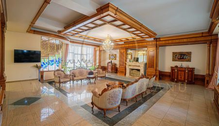 Ultracentral -Cladire impozanta  D+P+2E.