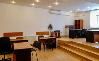 Unirii |  Mitropolie | Bloc boutique | 2006 - Poză 1