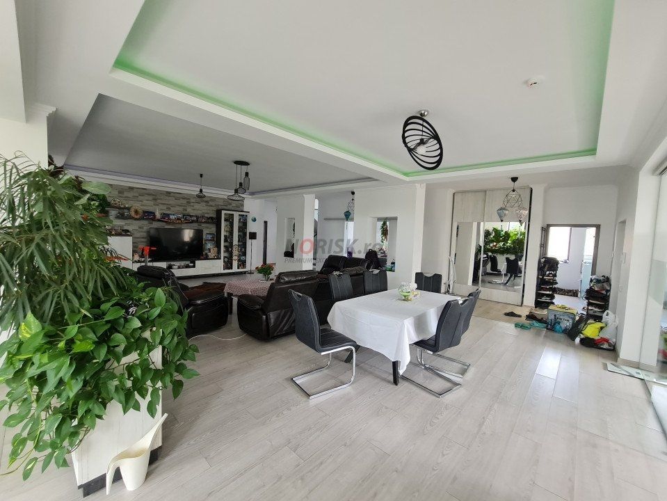 Balotesti vila de lux 8 camere, 450mp utili, la 20 min de Bucuresti - Poză 9