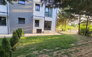 Apartament modern 3 camere 2 bai  terasa acoperita etaj 1 in Cristian - Poză 14