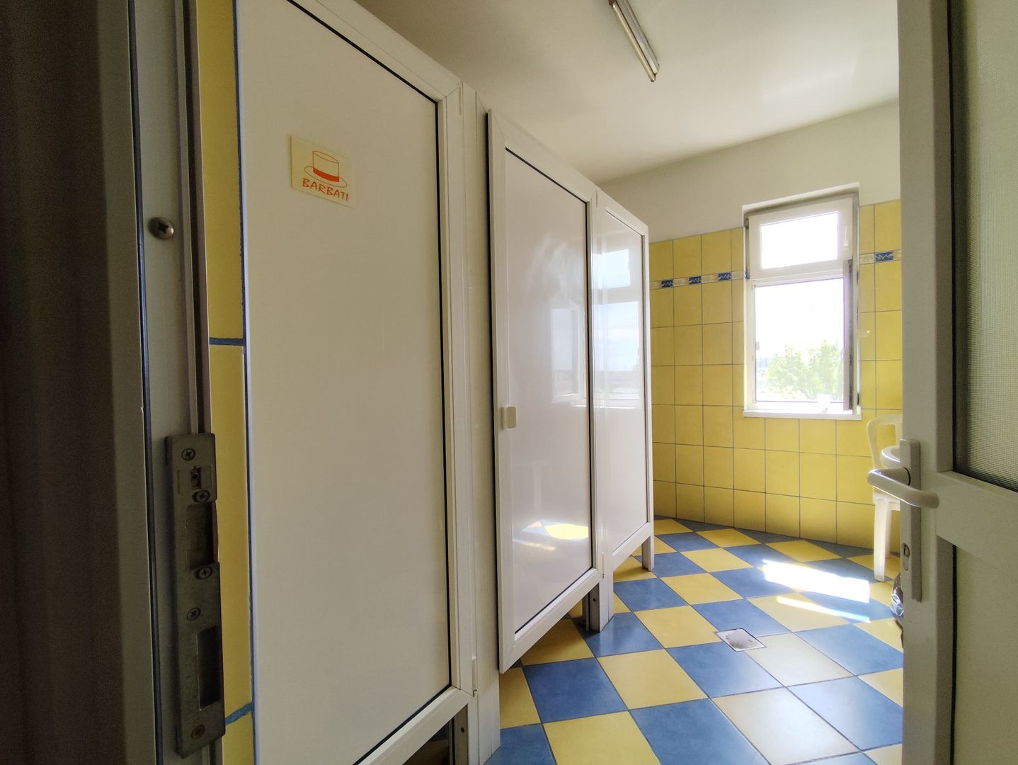 Spatii de birouri cu 1 - 2 incaperi situat pe Calea Borsului, Oradea - Poză 15