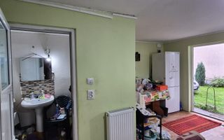 Vanzare casa individuala in Apahida, zonă liniștită, accesibilă. - Poză 3