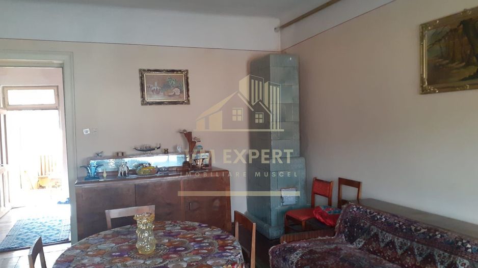 VILA 5 CAMERE, TEREN 700 MP, CAMPULUNG - Poză 12