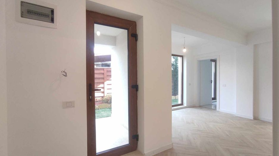 Vanzare apartament 3 camere cu gradina la 5 minute de metrou - Poză 19