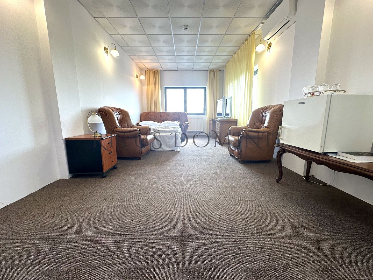 Hotel superb de vânzare, Bihor, 16 camere - Poză 3