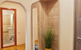 Apartament mare, decomandat, bucatarie separata. PET FRIENDLY. - Poză 15
