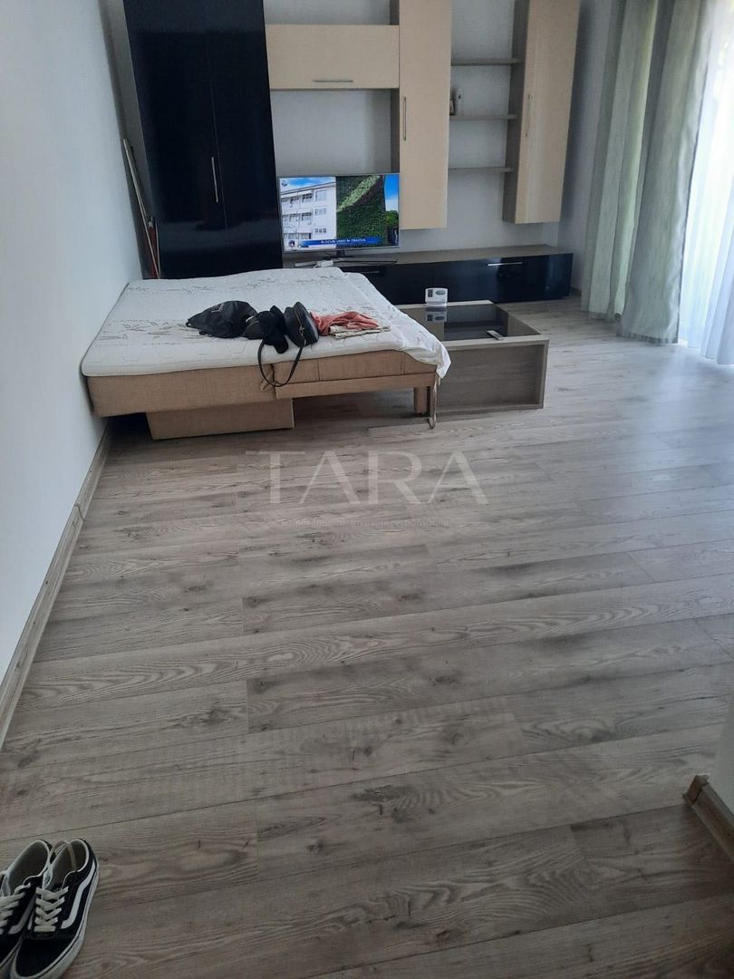 Garsonieră modernă cu terasă,  zonă liniștită, aproape de Vivo Cluj. - Poză 1