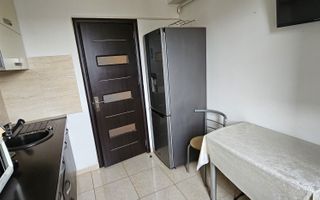 Închiriez apartament 3 camere Militari Residence - Poză 7