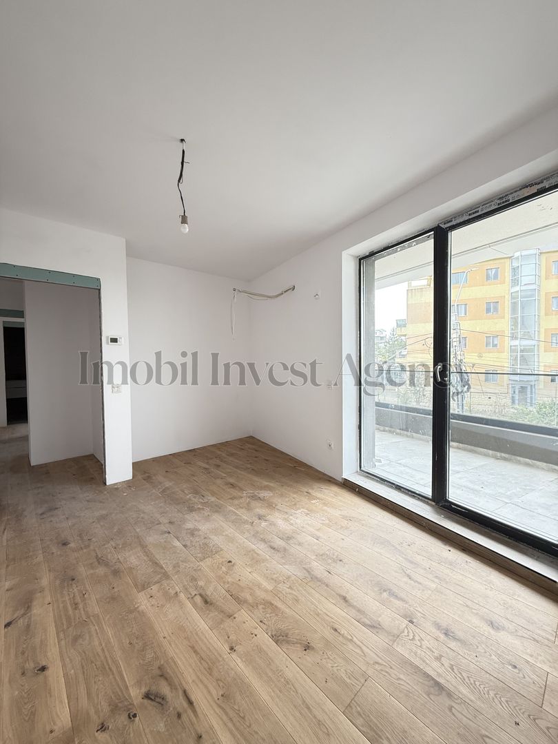 Apartament 3 camere de vanzare Pipera in bloc cu vedere la lac - Poză 10