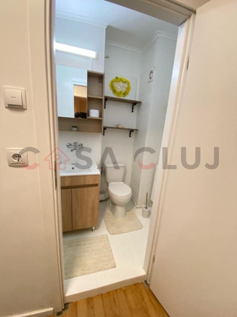 Apartament cu 4 camere, zona McDonald's / Minerva ! - Poză 23
