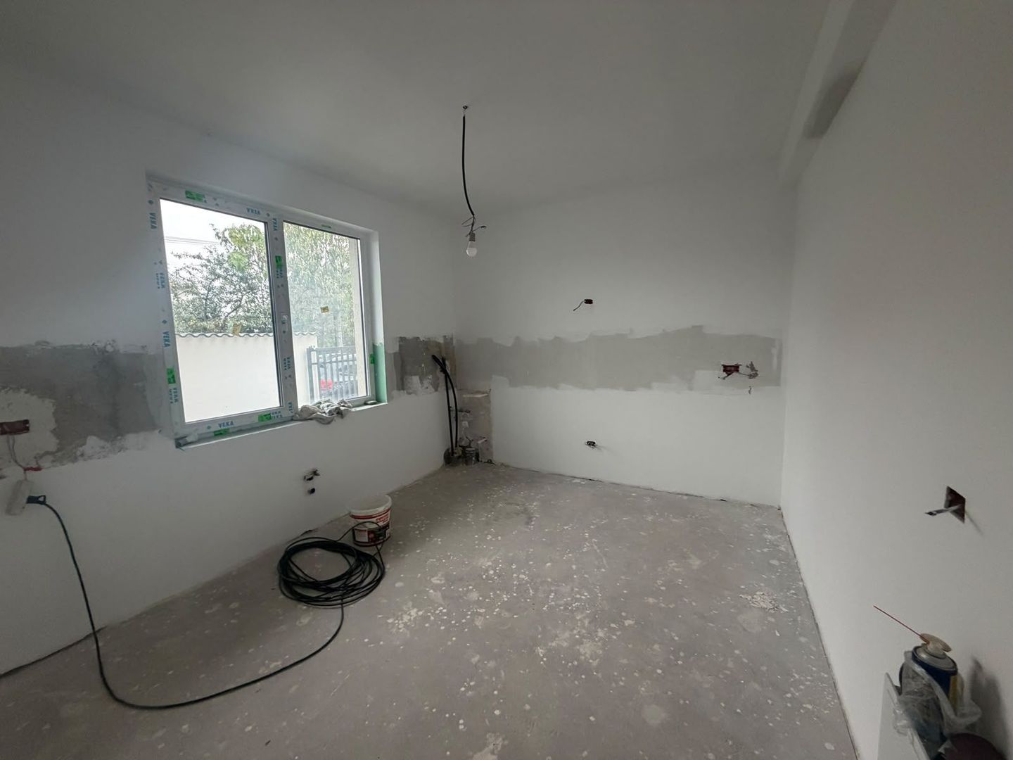 CASA INDIVIDUALA - TEREN 450 MP, TOATE UTILITATILRE, COMISION 0% - Poză 8