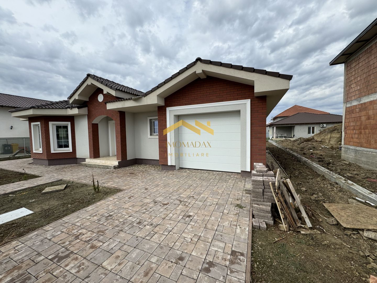 Mosnita Veche-Casa Individuala-Finisaje la Alegere - Poză 4