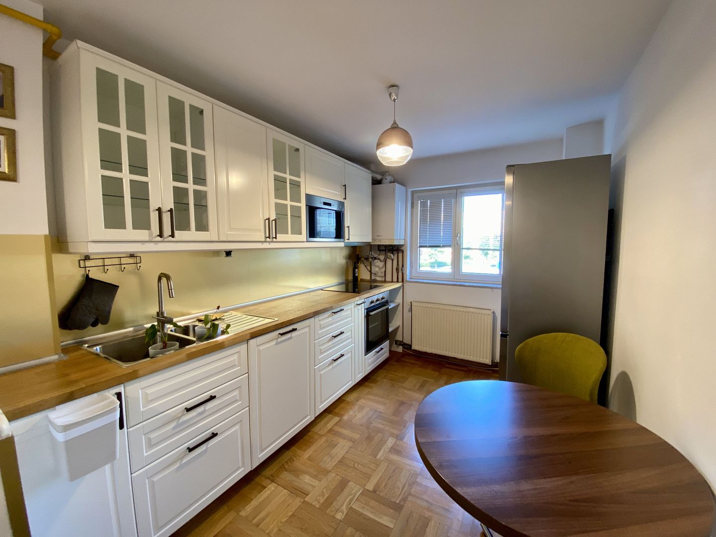 Apartament cu 3 camere in Centrul Civic - Poză 1