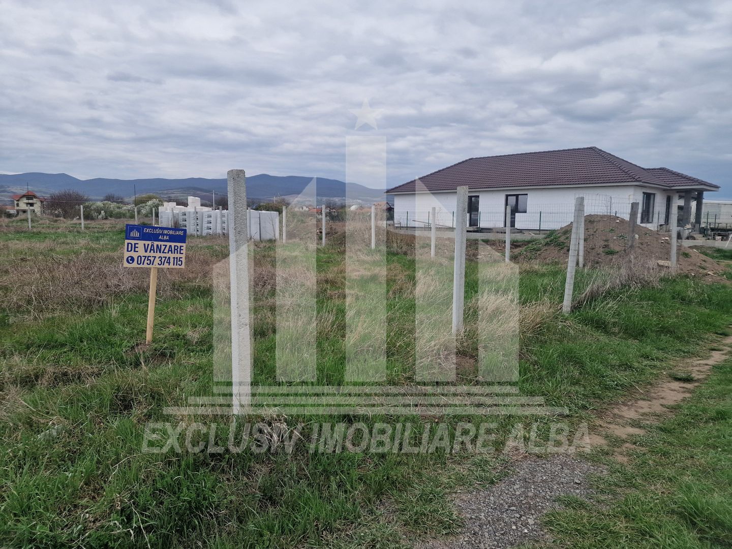 Teren intravilan cu suprafata de 446mp in Partos, Alba Iulia - Poză 1