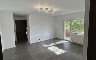 Vand apartament Micro 16 - Poză 2