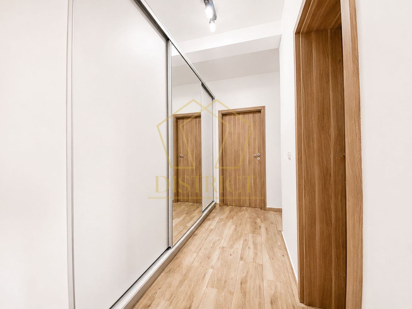 Apartament cu 3 camere | Giroc | Eso - Poză 15