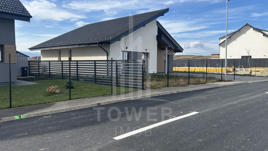 Casă individuală INDEPENDENTĂ ENERGETIC - Poză 2