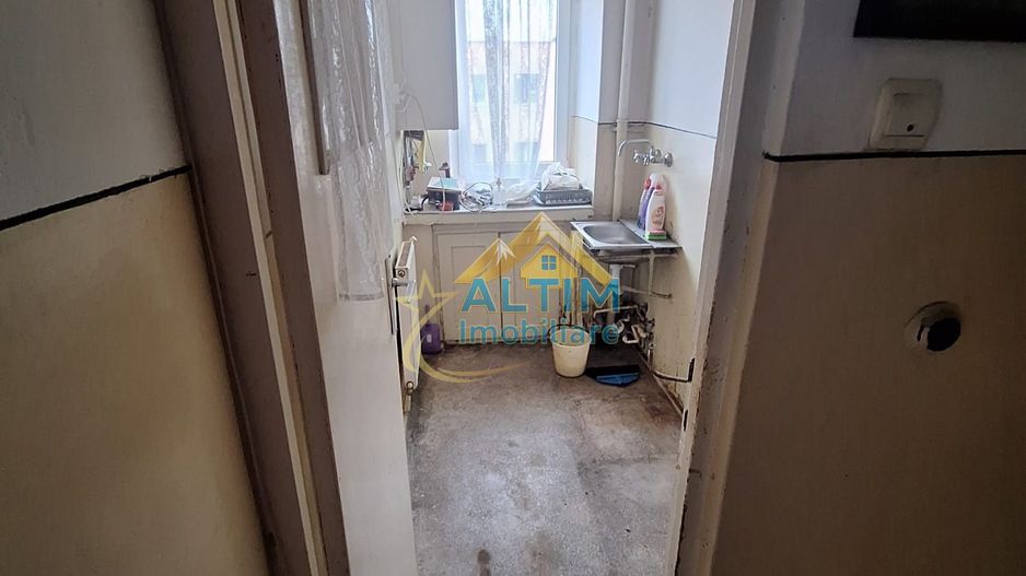 Apartament 2 camere, cartierul Florilor - NECESITĂ RENOVARE - Poză 5