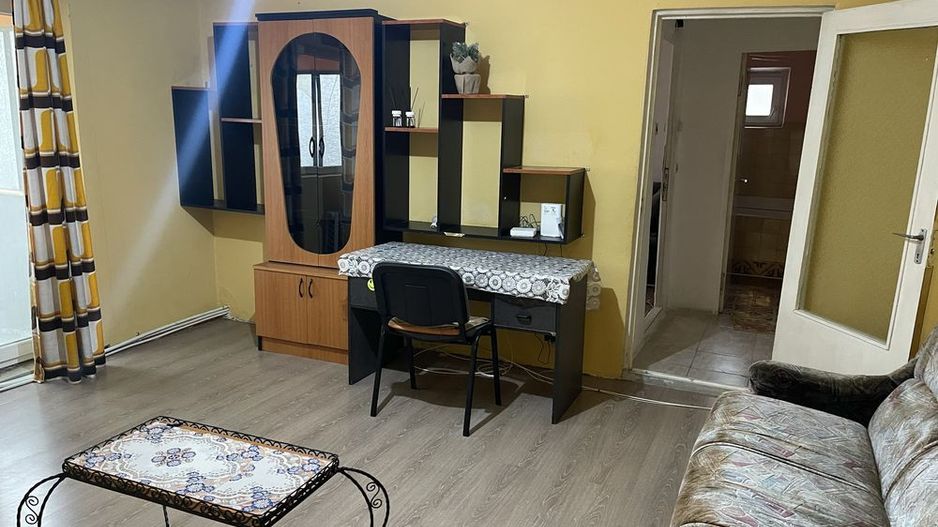 Apartament cu 2 camere de inchiriat in zona Cetate - Poză 1