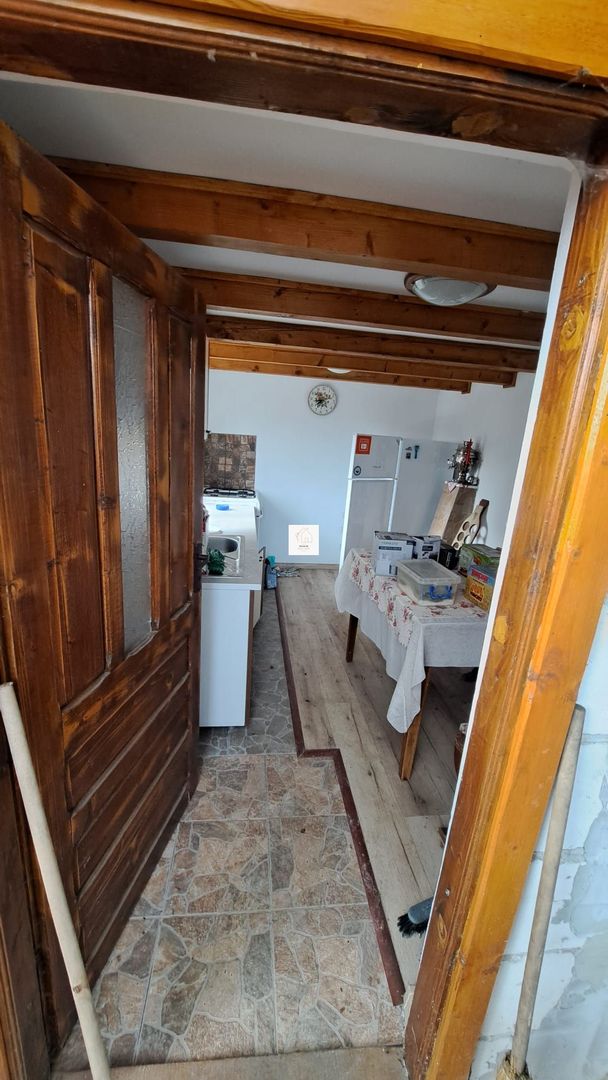 Casa vacanta sau locuinta Varfuri - Poză 4