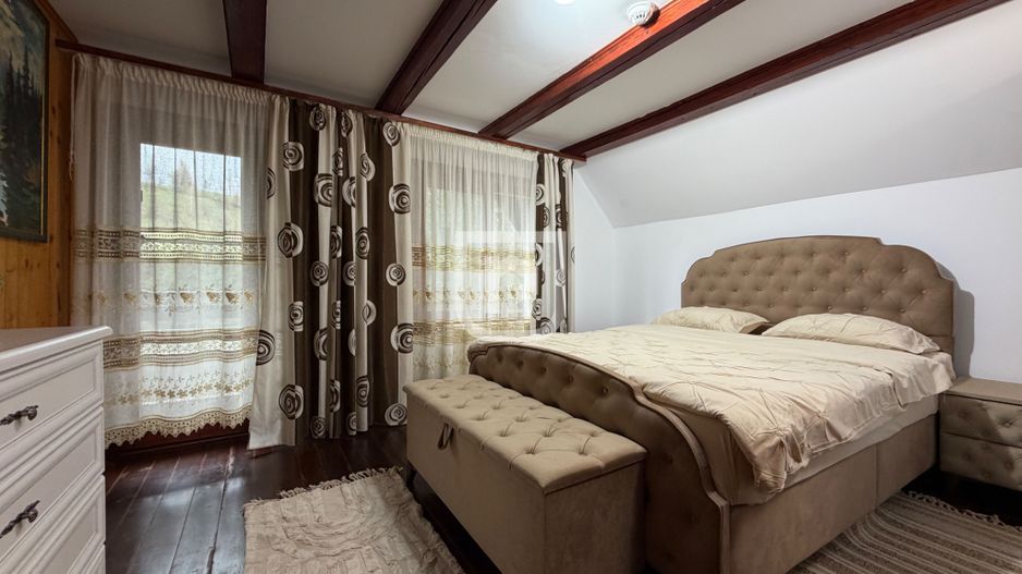 Casa / Pensiune 5 dormitoare Manastirea Humorului - Poză 13