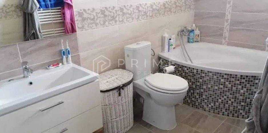 Chirie 2 camere, decomandat, etaj 1, loc de parcare inclus- Unirii - Poză 4
