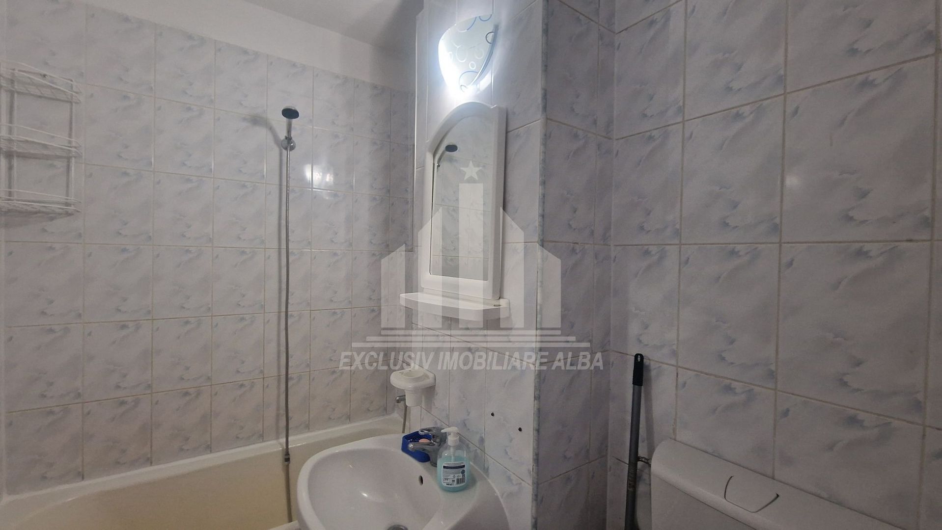 Apartament cu 3 camere de inchiriat, Centru - Poză 6