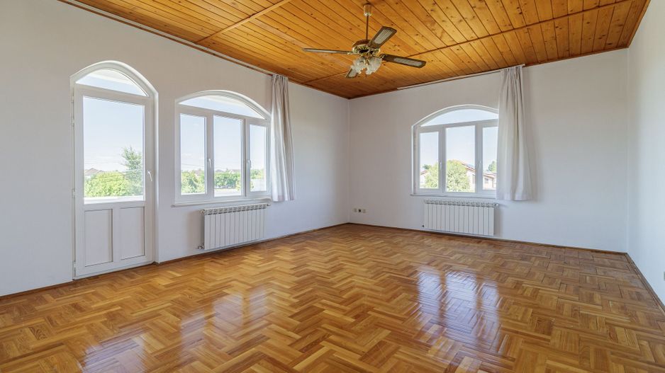 Domeniu privat 5.000 mp, cu reședință de 625 mp și piscină, Corbeanca - Poză 10