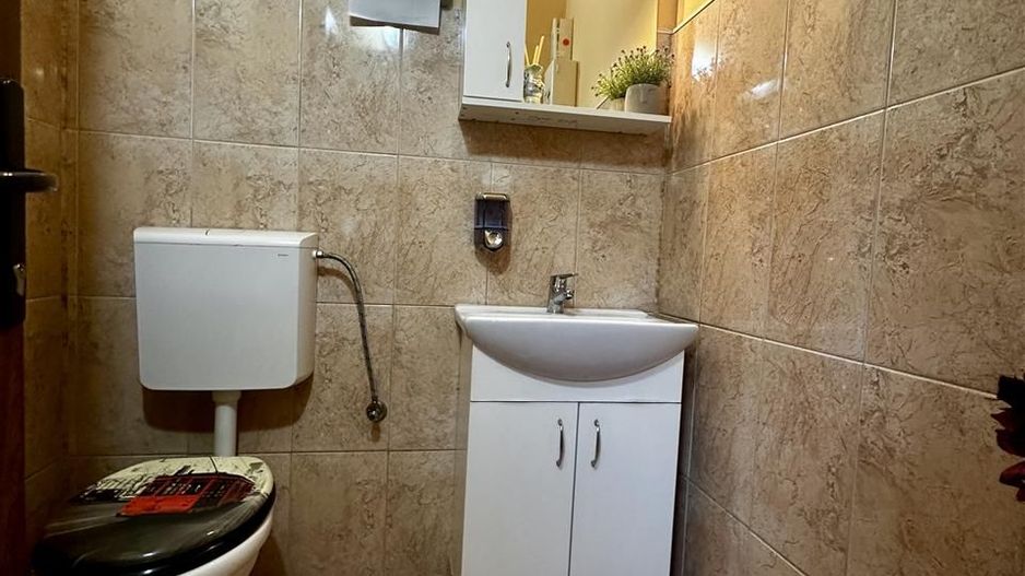 Spatiu comercial cu parcare magazinul Crisul - Poză 8