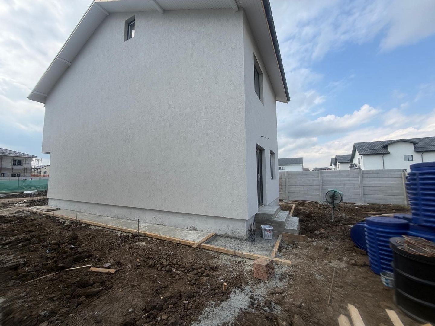 CASA INDIVIDUALA - 180 MP UTILI, INCALZIRE PARDOSEALA, COMISION 0% - Poză 3