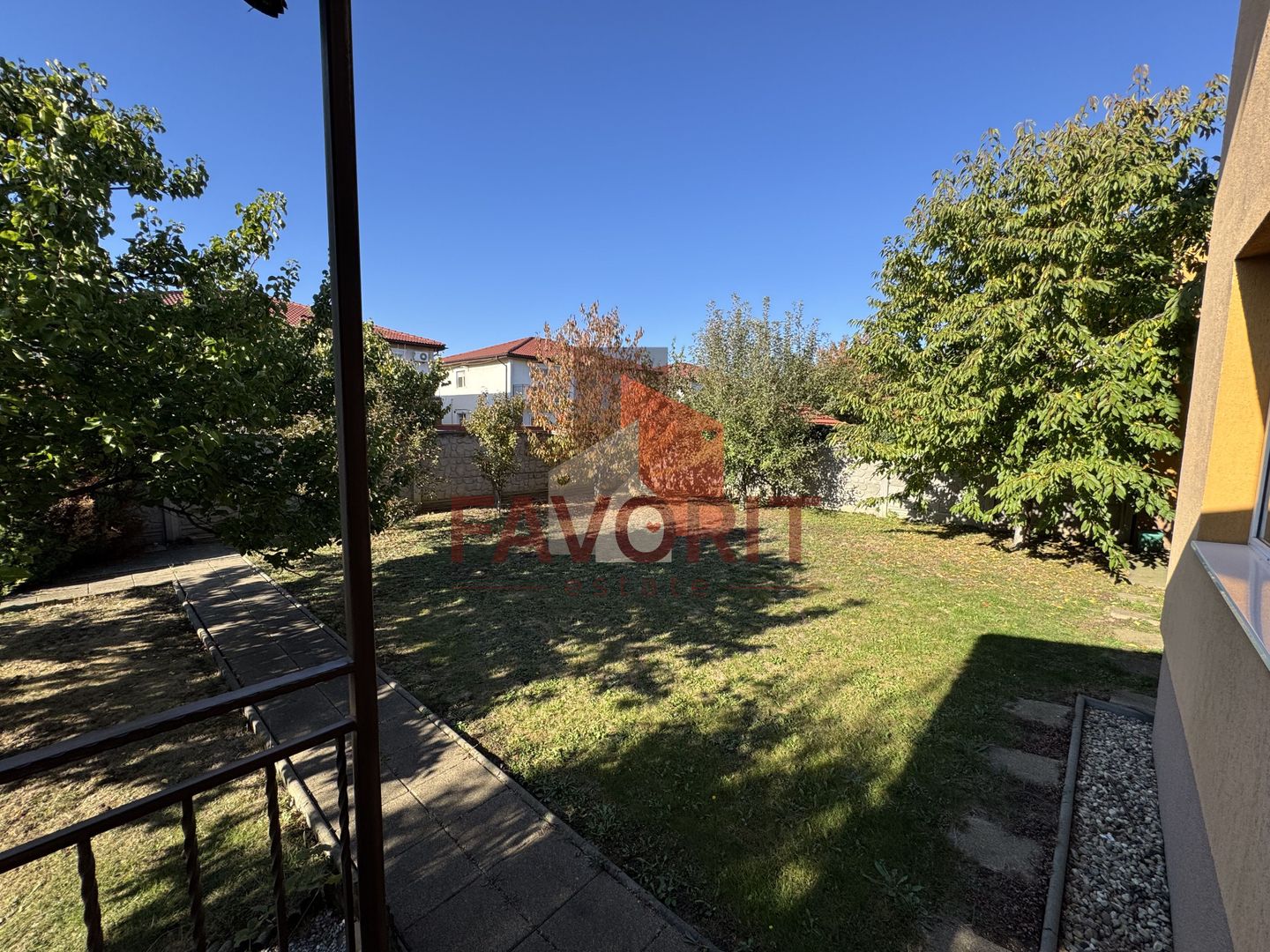 COMISION 0%.  Casa individuala cu garaj . Zona Decathlon . - Poză 3