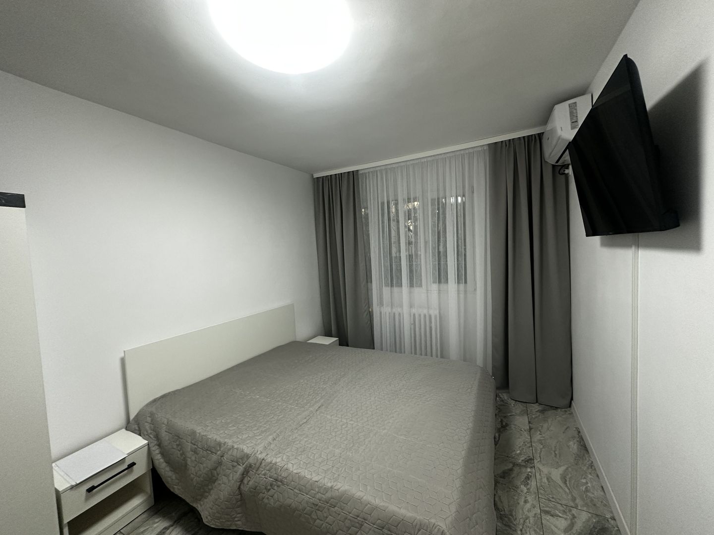 Apartament 2 camere, pet friendly, renovat, pacare, parter, aproape metrou - Poză 1