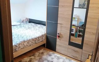 Apartament 70 mp, scara interioară, curte, parcare și boxă, mobilat. - Poză 7