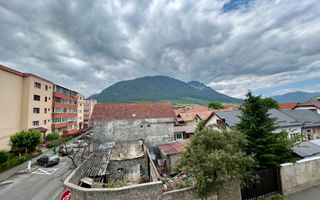 Pensiune cu potențial deosebit, vedere spectaculoasă spre Piatra Craiului - Poză 23